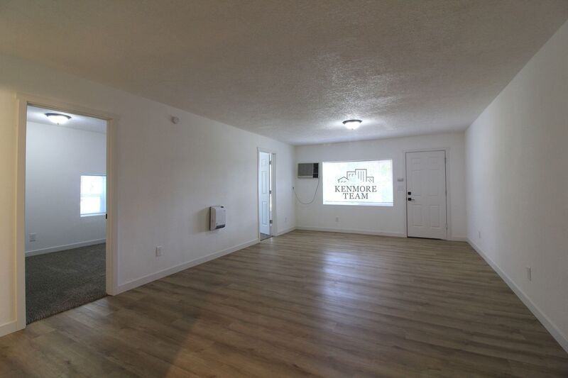 224204 E Main St - Photo 3 of 11