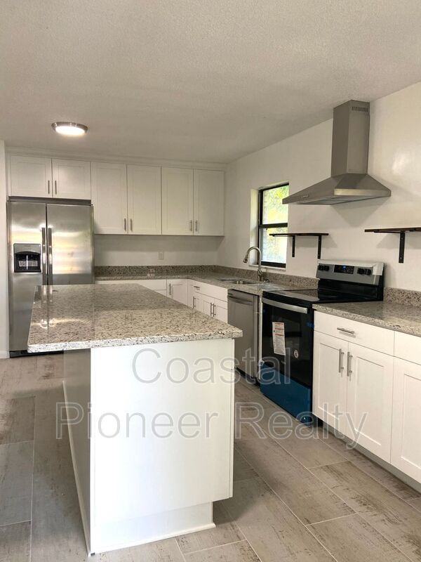 1612 E 33rd Ave - Photo 4 of 15