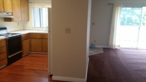 732 Sterling Dr - Photo 2 of 9