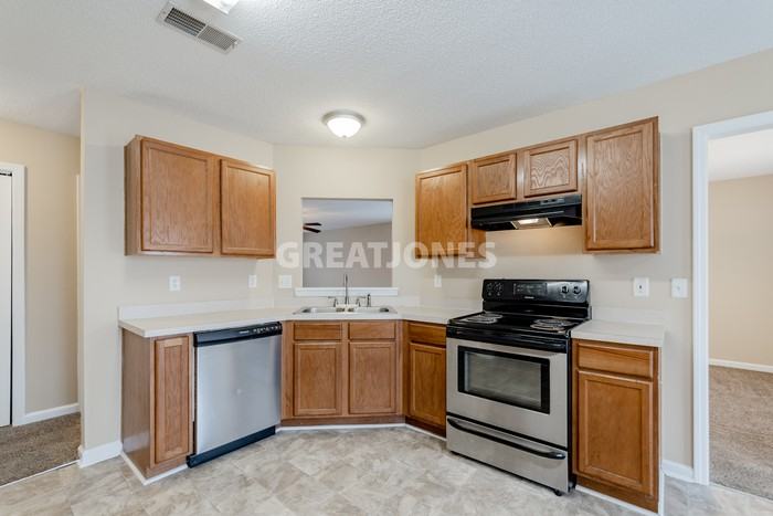 2307 Matthews St - Photo 3 of 22