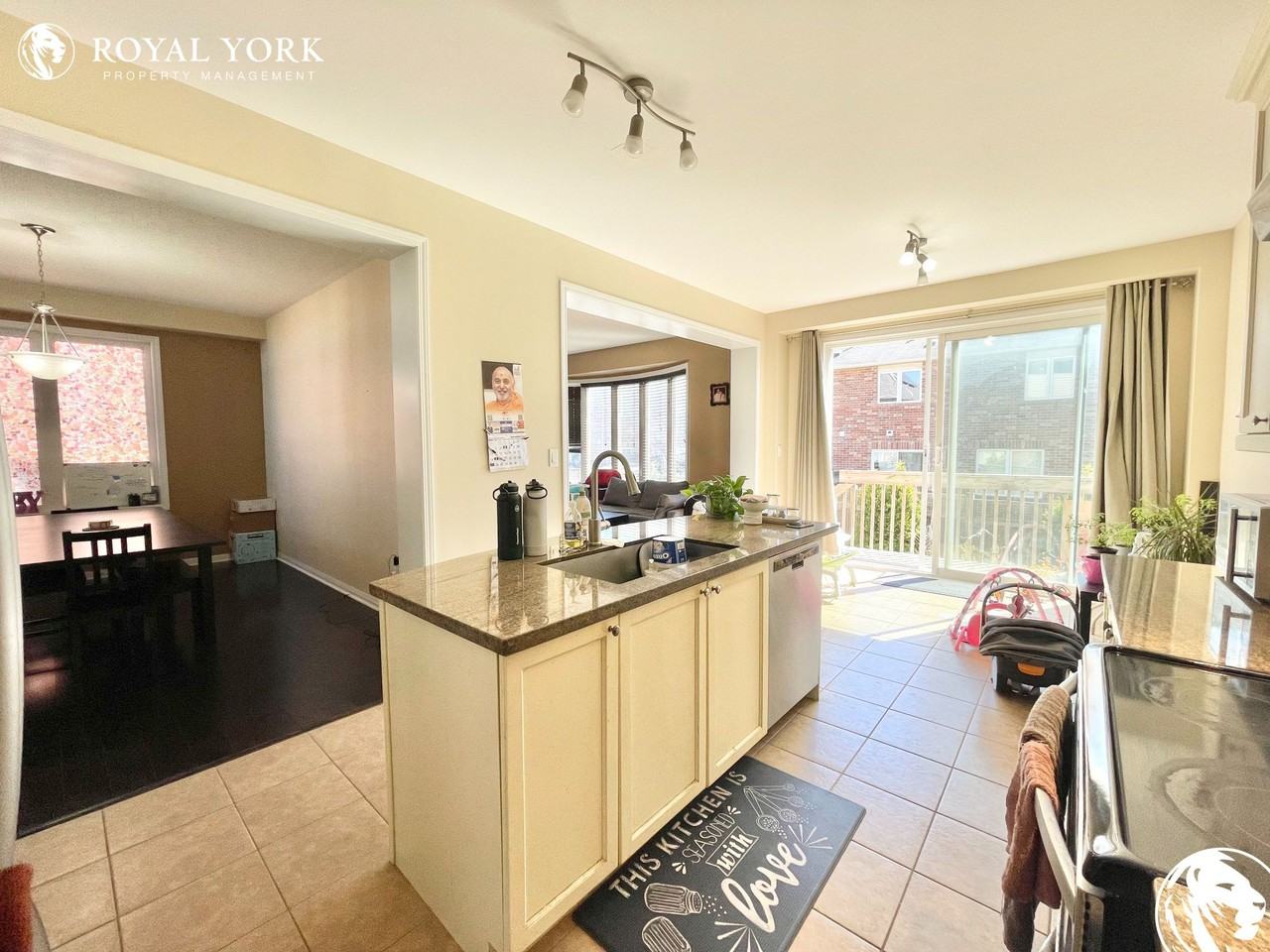 706 Bolingbroke Dr #1 - Photo 3 of 39