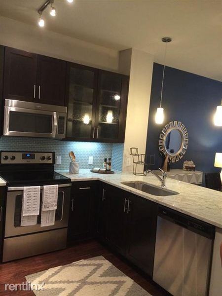 1635 N Lamar Blvd #C19 - Photo 2 of 5