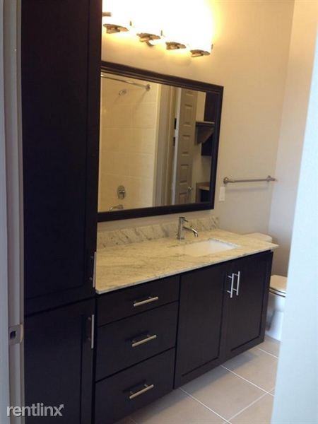 1635 N Lamar Blvd #C19 - Photo 3 of 5