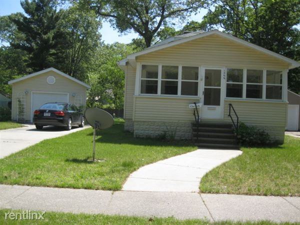 1359 Ducey Ave - Photo 2 of 11