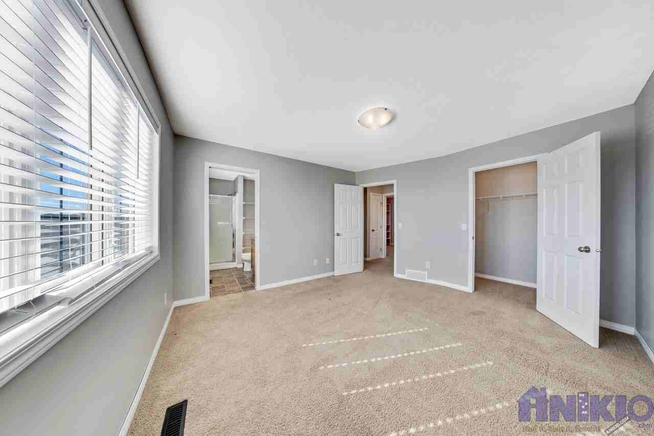 5 Bedroom Family Home in Martensville Apartments 933 Brack Crt