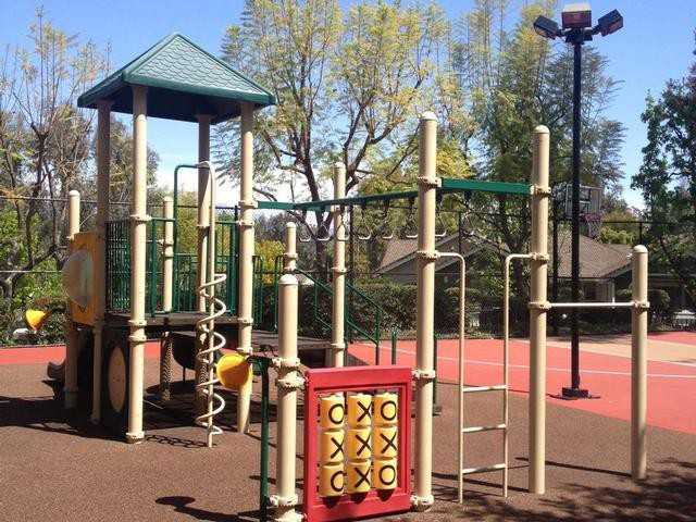 15773 High Knoll Dr - Photo 6 of 25