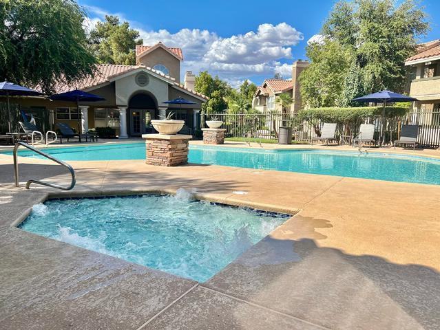 6575 W Tropicana Ave - Photo 2 of 12