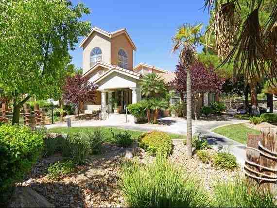 6575 W Tropicana Ave - Photo 3 of 12