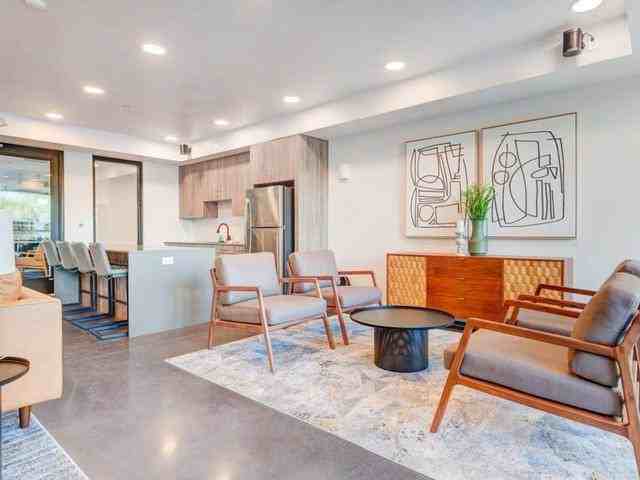 1814 Layton Hills Pkwy - Photo 3 of 22