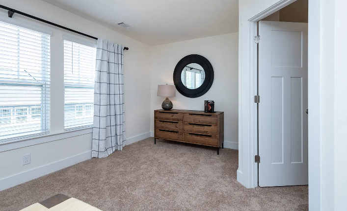 324 Norbury St - Photo 3 of 15