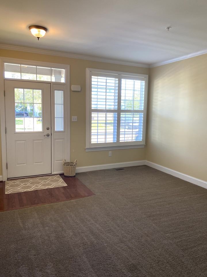 3190 Brookside Dr - Photo 2 of 37