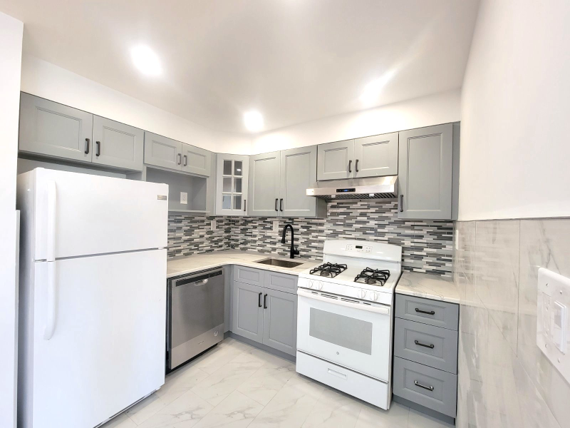 2115 30th Rd #3F - Photo 2 of 17