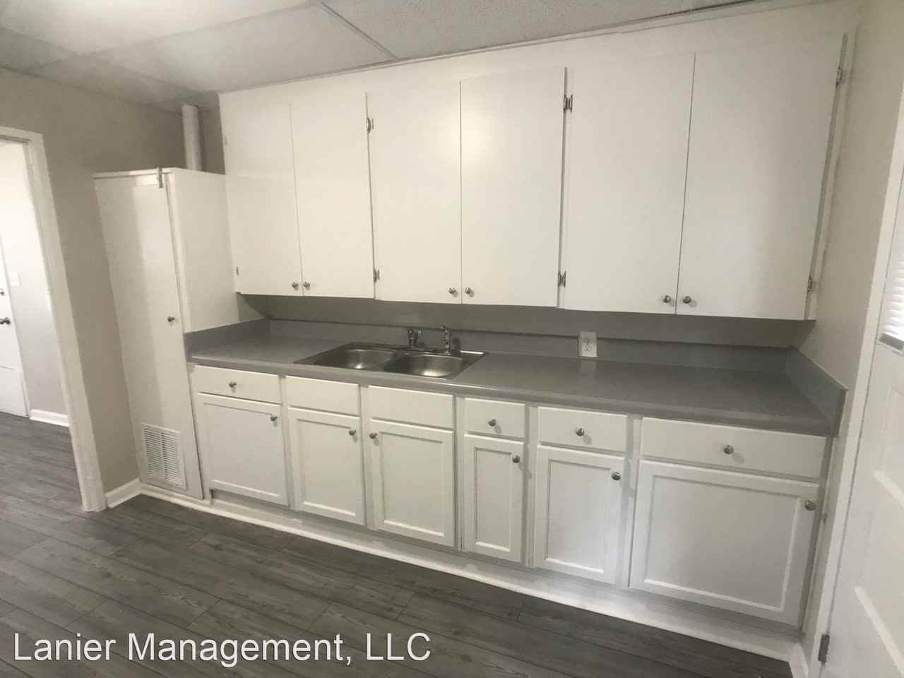 720 E 56th St - Photo 3 of 10