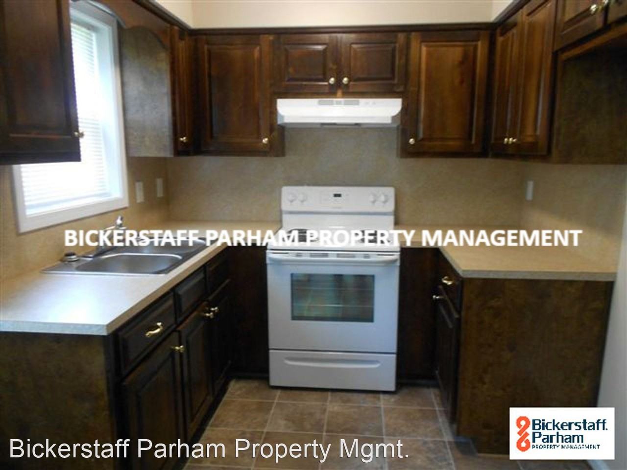 935 Pembrook Drive - Photo 3 of 9