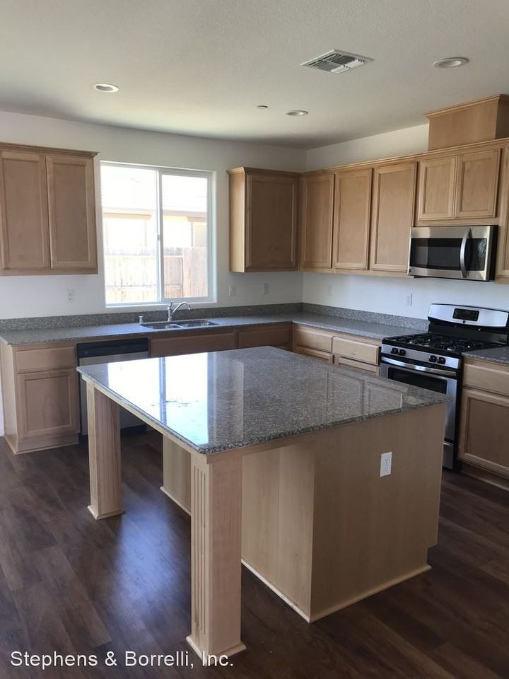 336 Red Lion Way - Photo 2 of 5