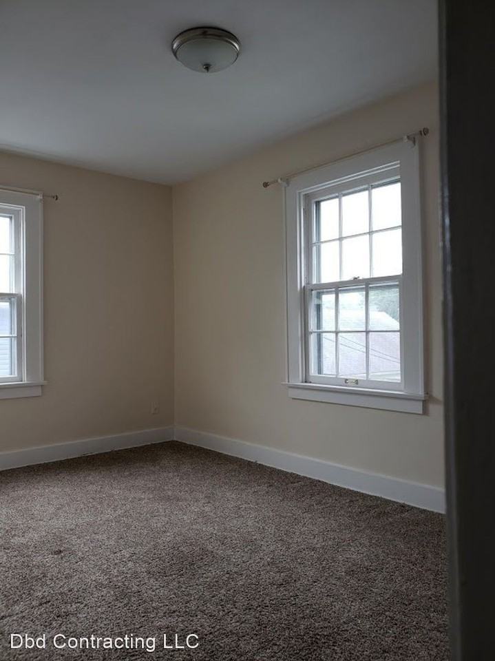 2021 Dodge Ave - Photo 3 of 14