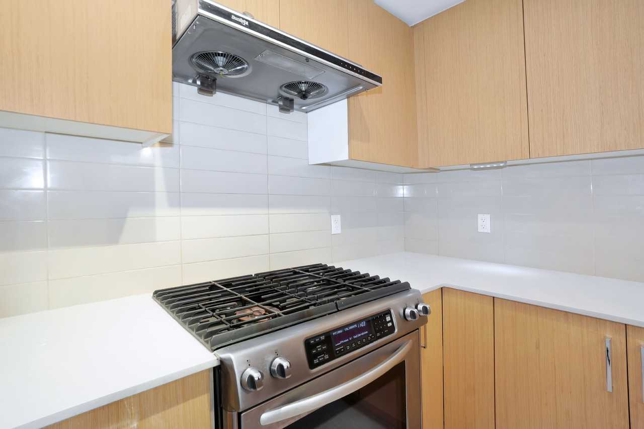 4135 Sardis Street #105 - Photo 6 of 21