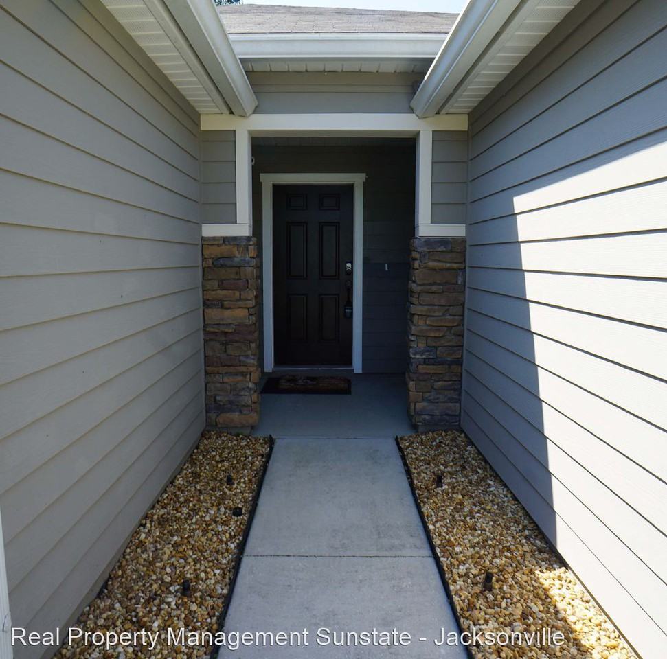 13568 Avery Park Ln - Photo 2 of 39