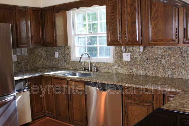 13013 Caton Pl - Photo 7 of 33