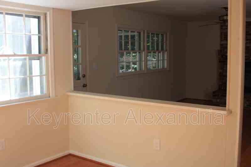 13013 Caton Pl - Photo 6 of 33