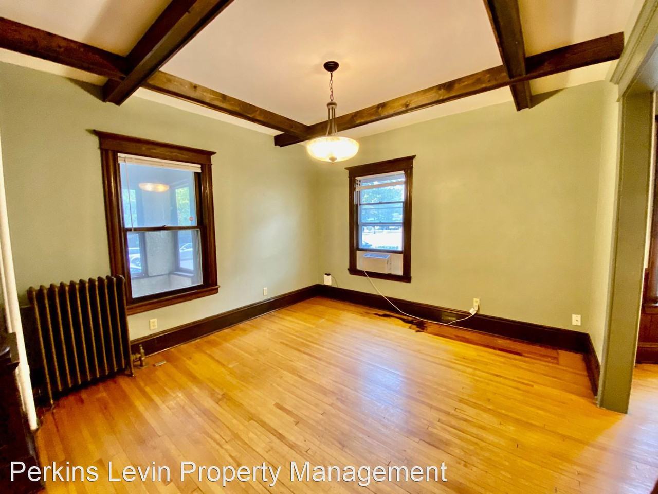 612 W 32nd St - Photo 2 of 24