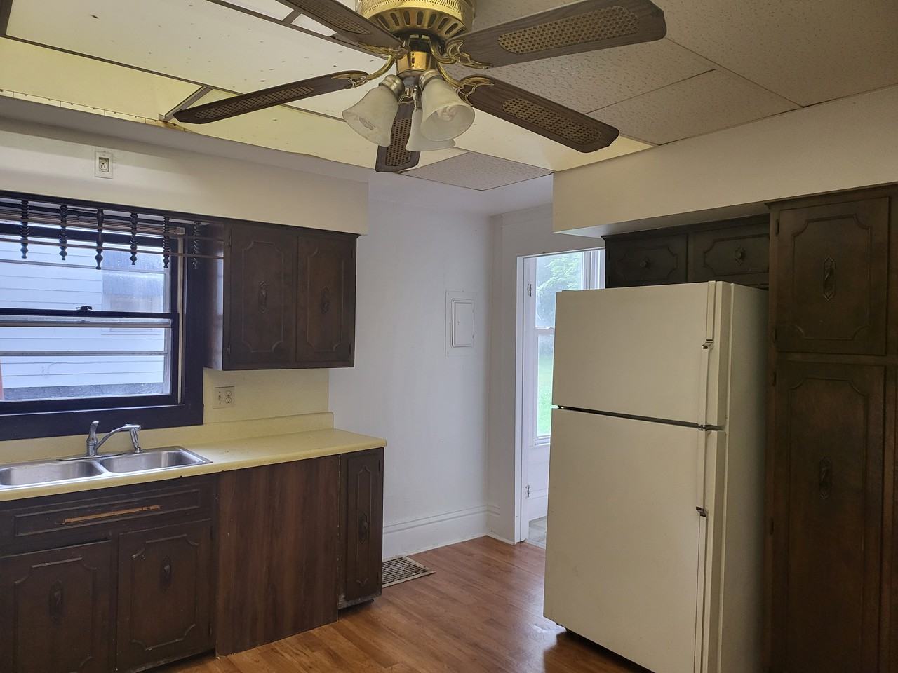 2035 E William St - Photo 2 of 6