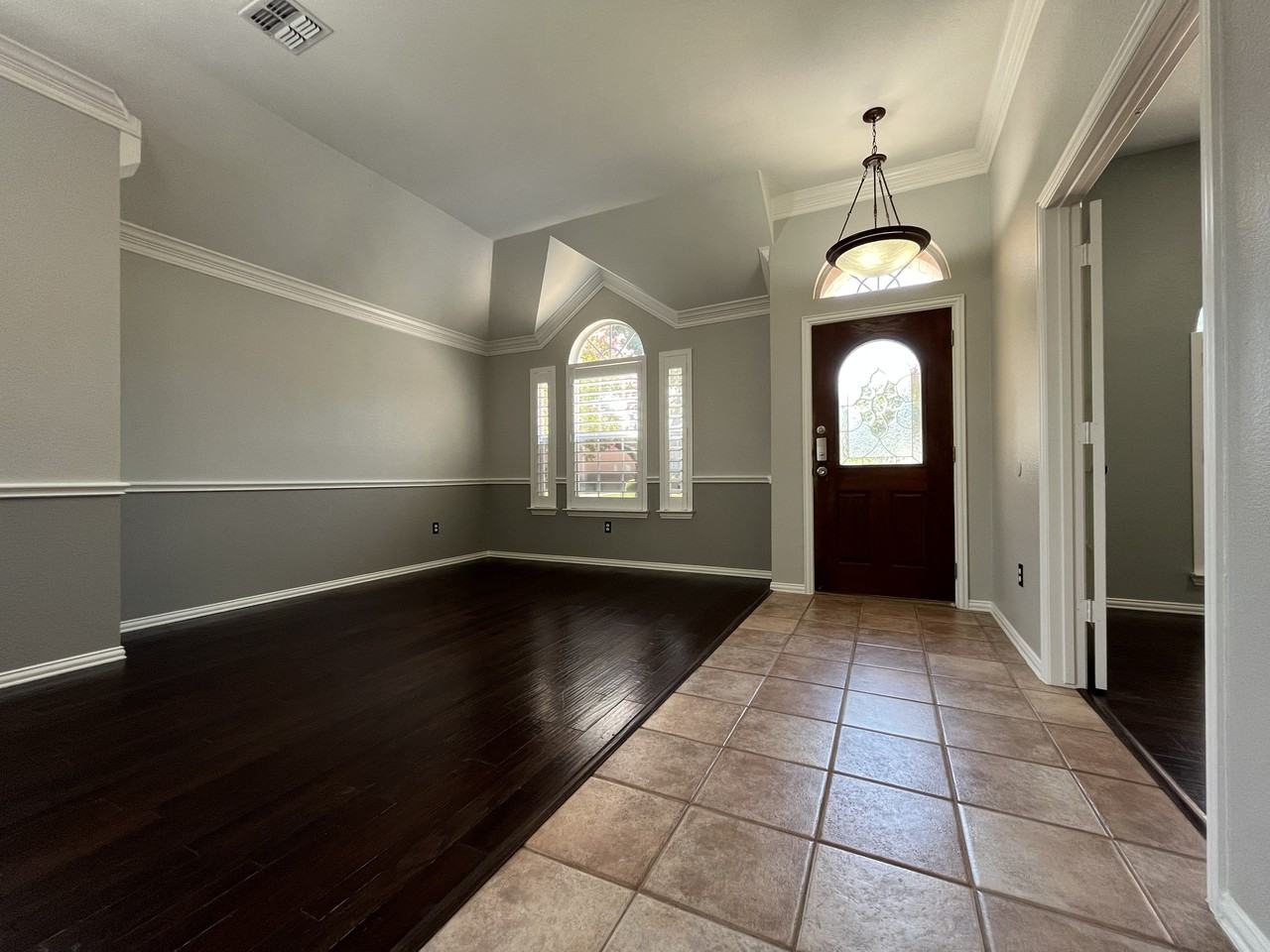 2823 Countryside Trl - Photo 3 of 33