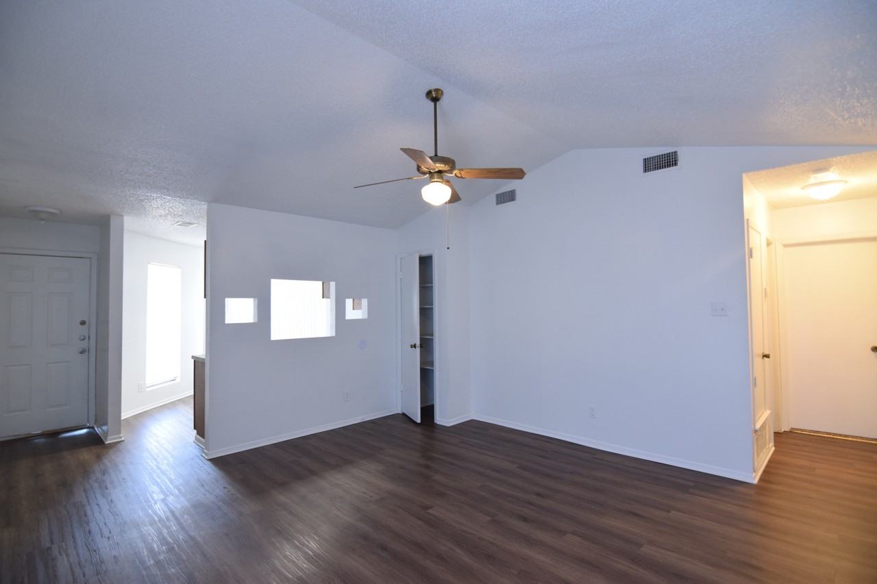 3707 Holbert Dr - Photo 7 of 21