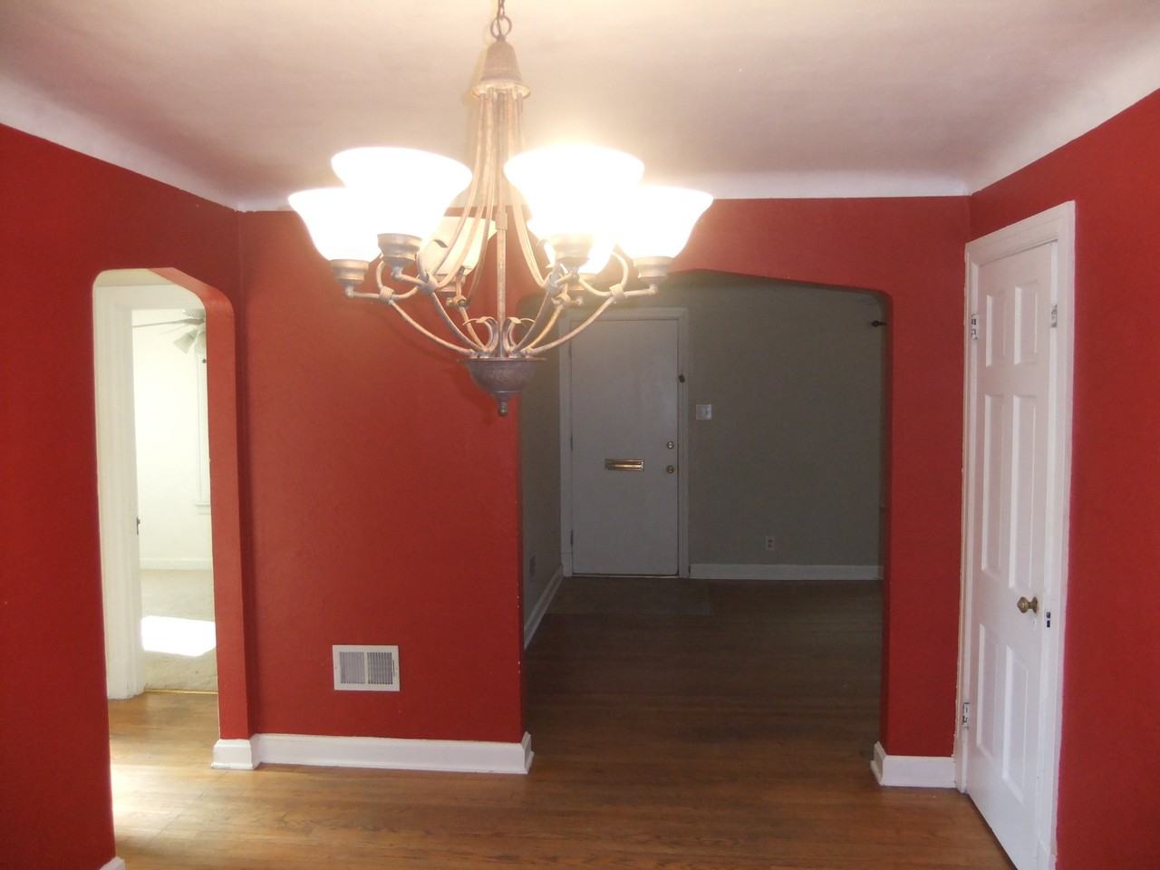 6415 Raywood Ave - Photo 2 of 18