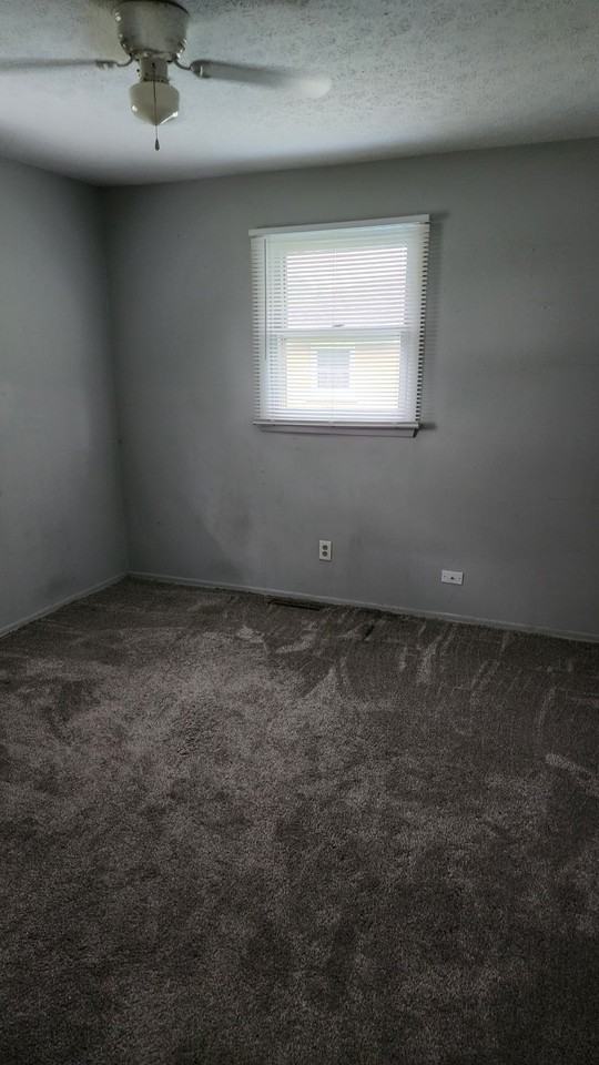 559 Hemlock Lane - Photo 3 of 3