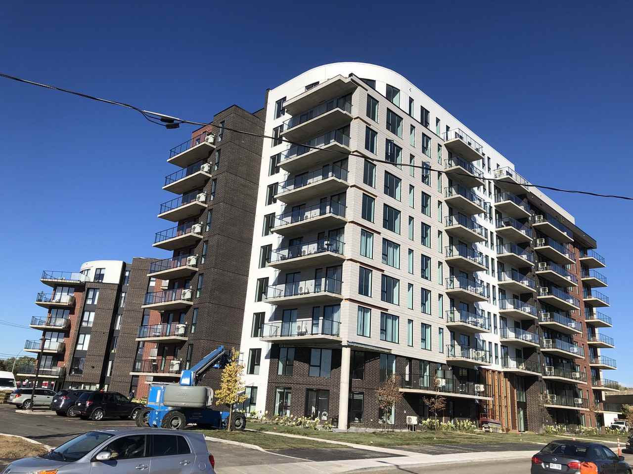 10 Donegani Avenue #103