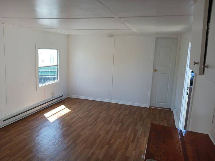 1735 Billings Dr - Photo 2 of 4