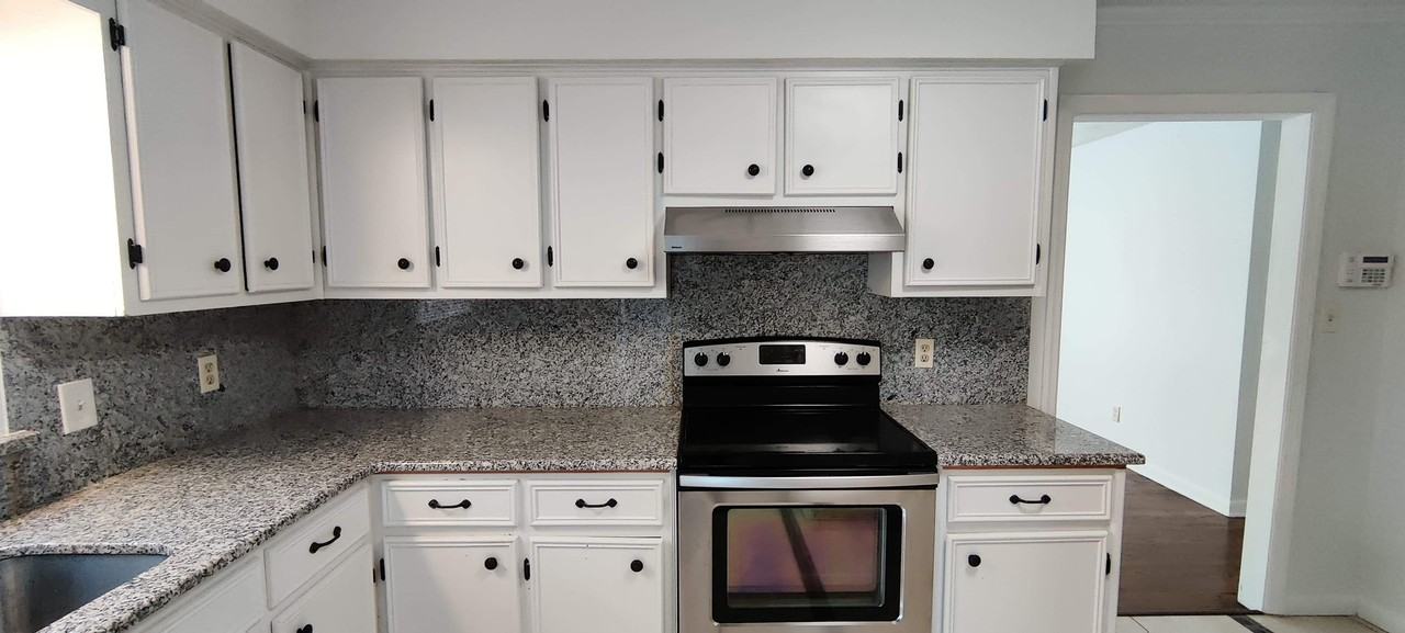 255 Buckhead Rd #1 - Photo 4 of 10