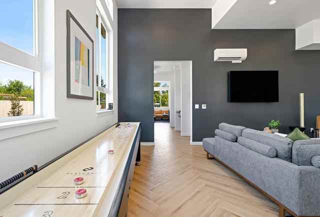 425 River Rd - Photo 7 of 19