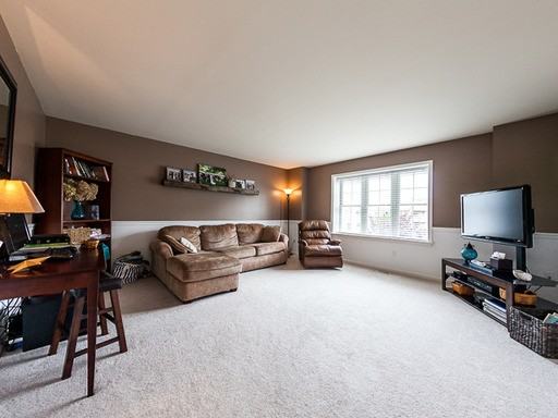 169 Hampden Dr - Photo 3 of 12