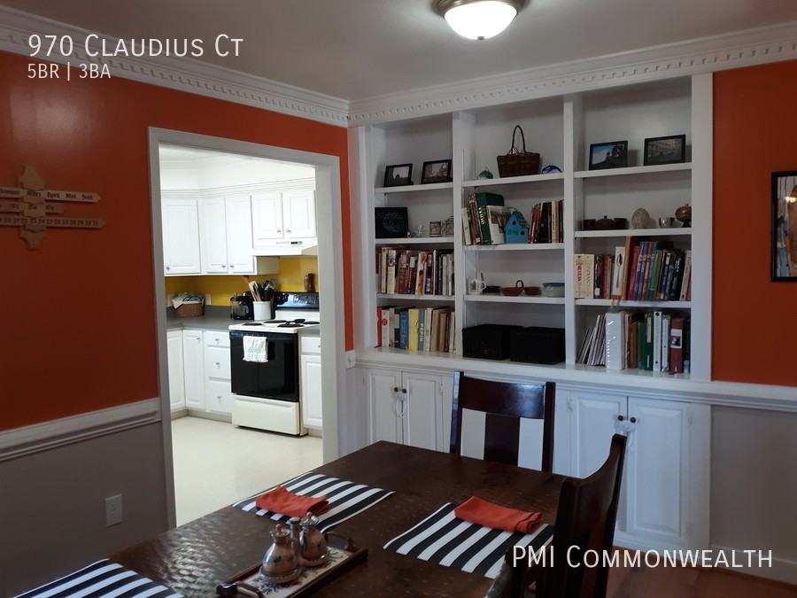 970 Claudius Ct - Photo 3 of 19