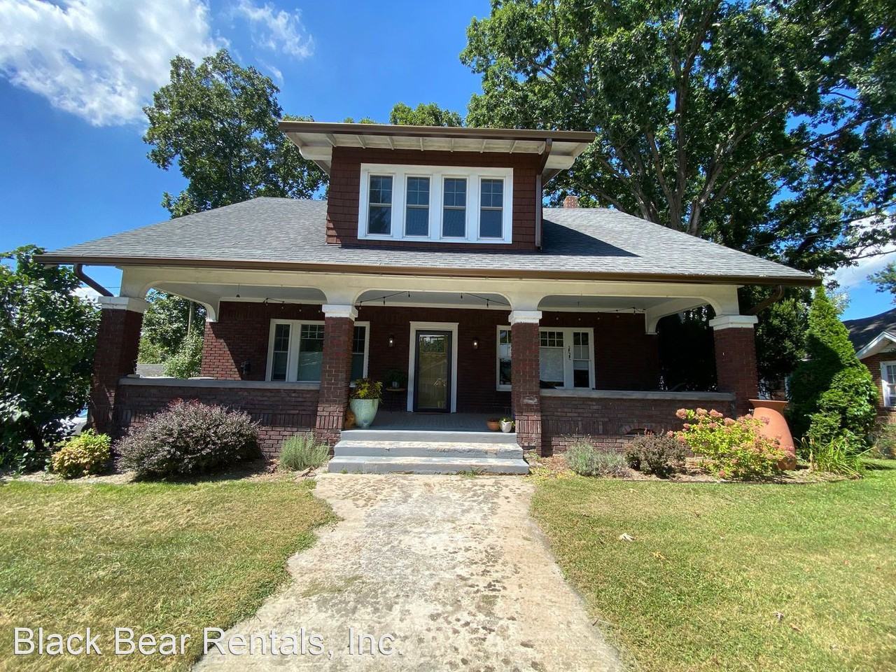 409 Newfound St - Photo 2 of 50