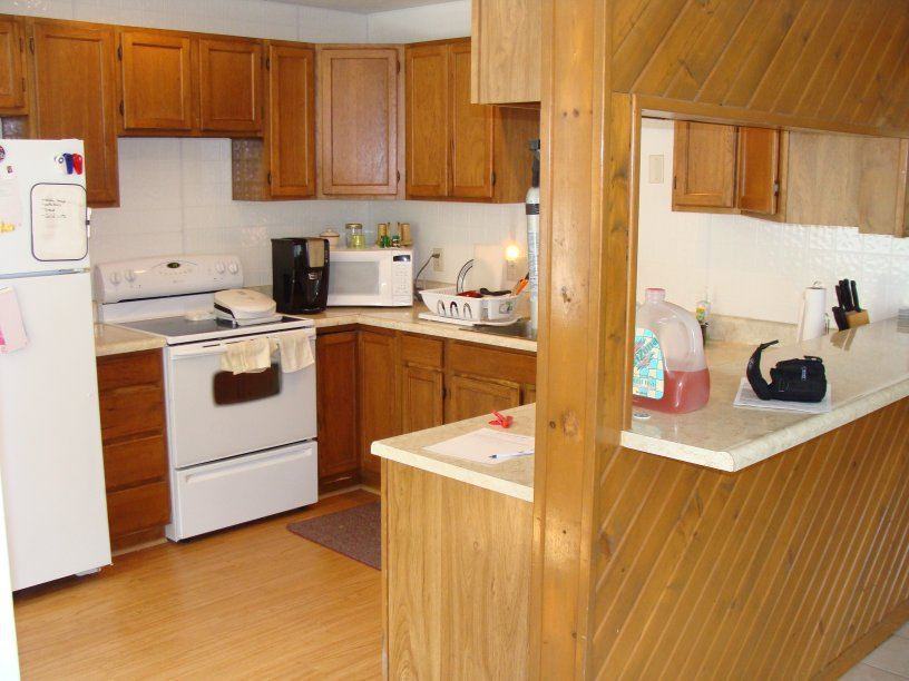 Henry St. Duplex - Photo 2 of 6