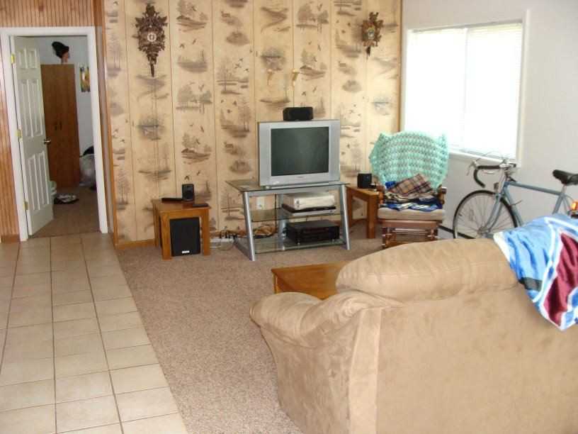 Henry St. Duplex - Photo 3 of 6