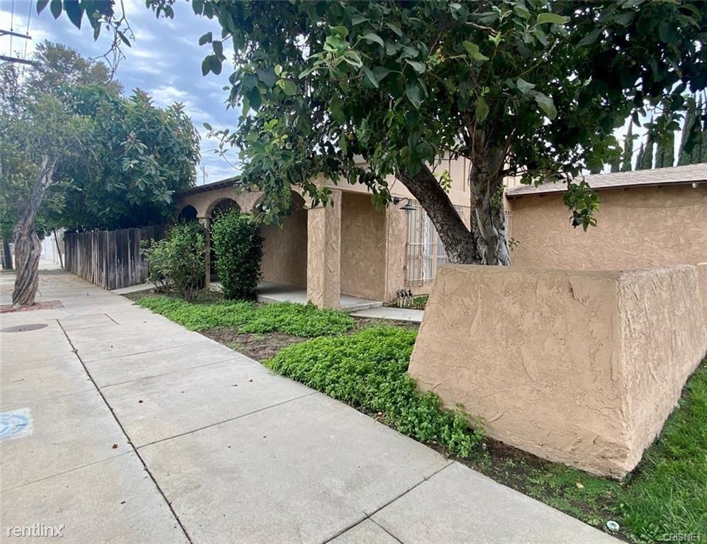 18900 Ledan St - Photo 2 of 11