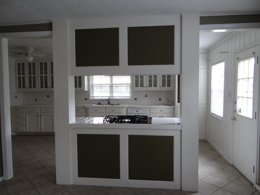 980 S 23rd St - Photo 3 of 15