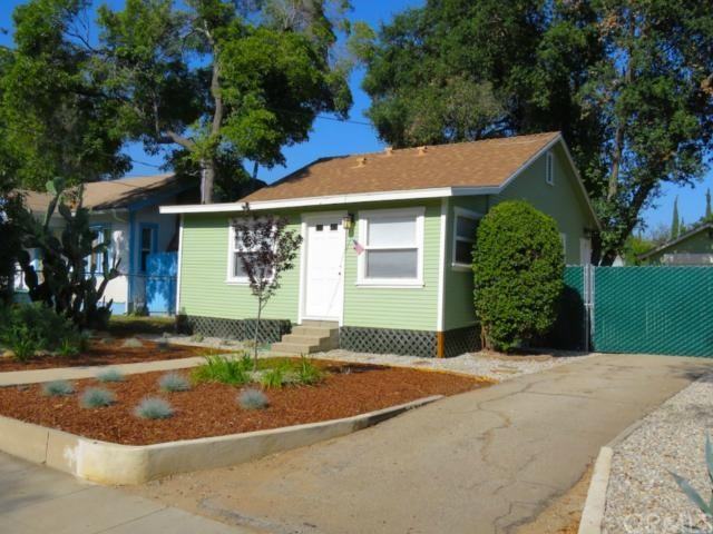 1252 Mentone Ave - Photo 2 of 14