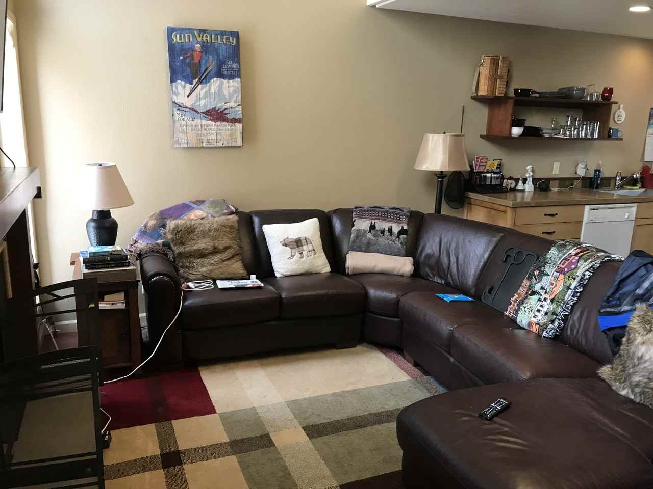 2422 Indian Springs Lane - Photo 2 of 9