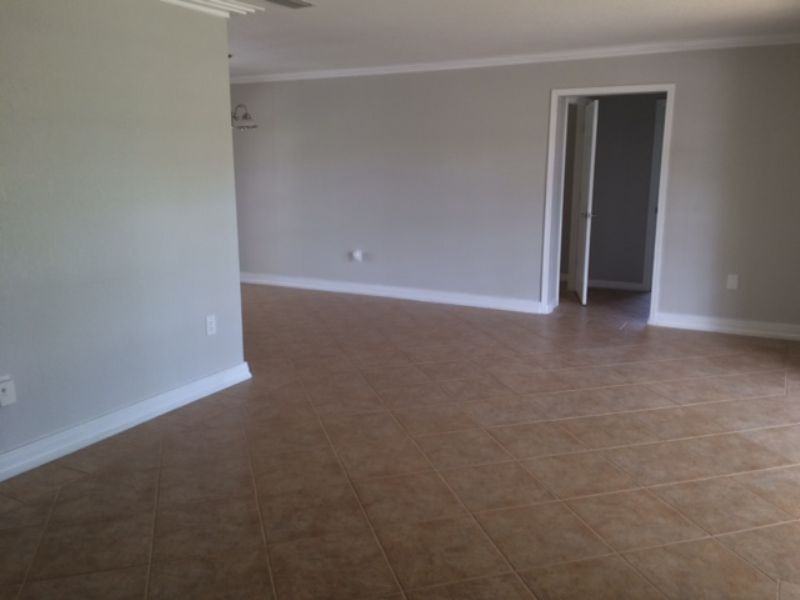 3746 Breezemont Dr - Photo 3 of 13