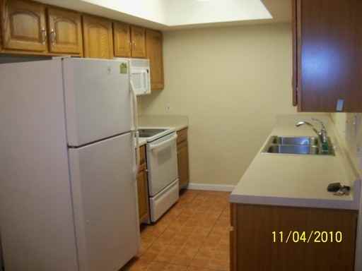 7853 Altavan Ave - Photo 3 of 11