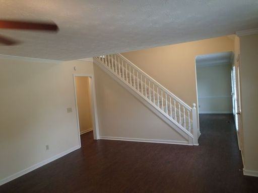 3695 Glade Ave - Photo 3 of 10