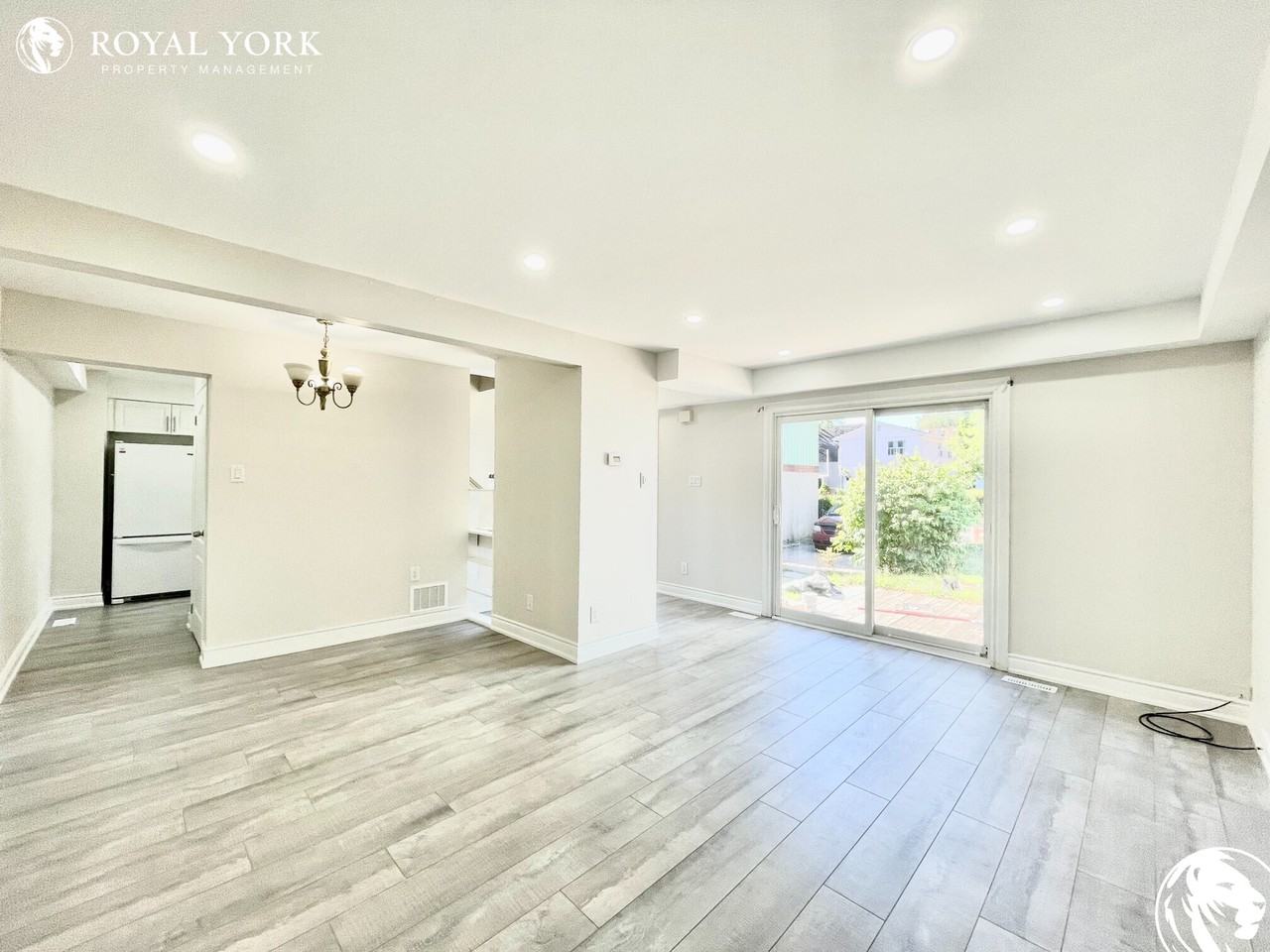 26 Homeland Crt - Photo 2 of 37