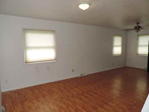 626 Hillcrest Dr - Photo 3 of 16