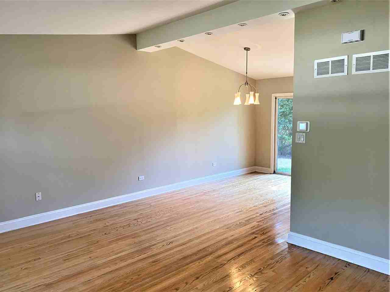 225 Poston Rd - Photo 2 of 14