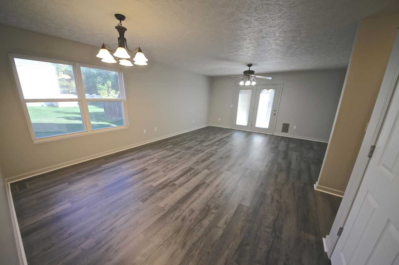 876 E Meadowlands Dr #1 - Photo 6 of 20